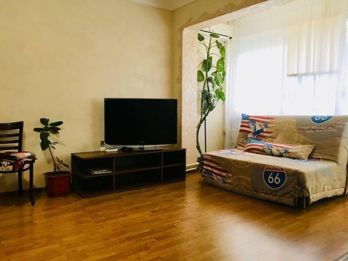 Peremohy Avenue 17 Apartamento Kiev Exterior foto